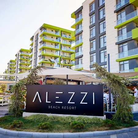 Cocktail By The Sea Spa&pool Mamaia